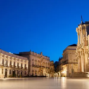 https://homes4holidays-artistic-nest.sicilyhotelsitaly.net